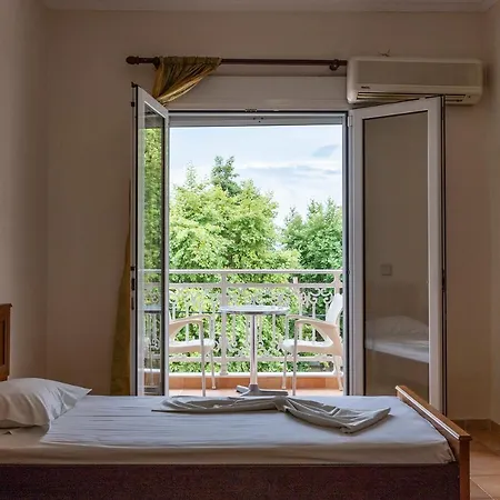 The House Of Evdions Apartment *